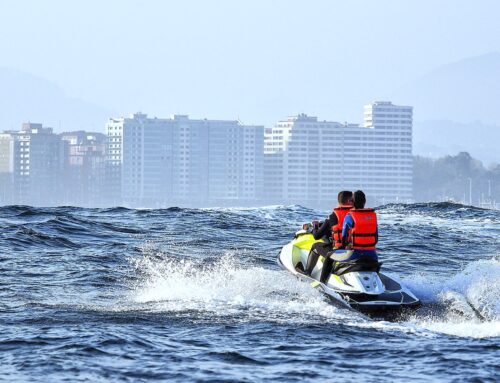 Una aventura sobre el mar: descubre Gijón y su costa en moto de agua